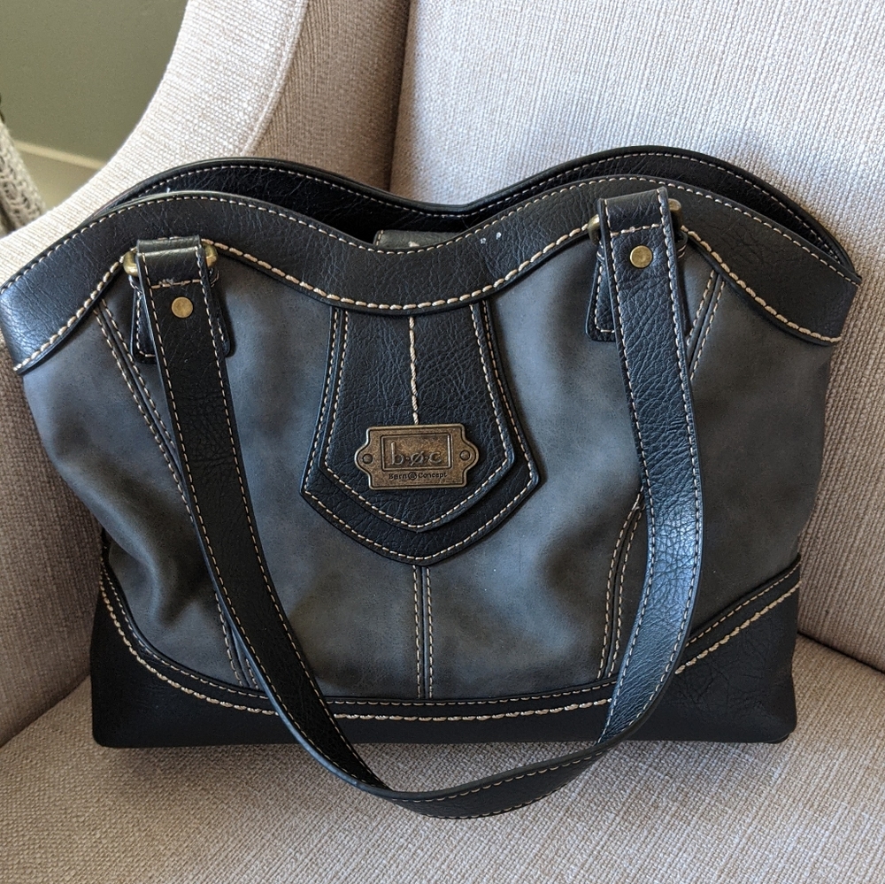 BOC Charging Handbag